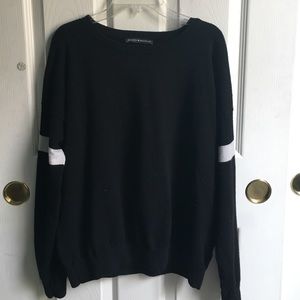 ⭐️SOLD⭐️Brandy Melville black sweater stripes