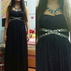 NEVER WORN Long navy blue prom dress