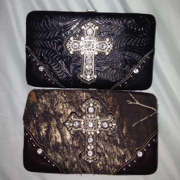 Cross wallets