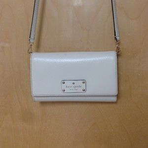 Kate Spade Crossbody $50 Ⓜ️ ON HOLD