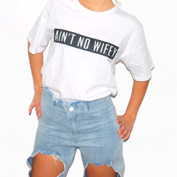 Brandy Melville Tops - Ain't No Wifey T-shirt