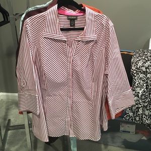 Women's plus size dress shirt