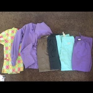 Scrubs 15 pieces xs and small
