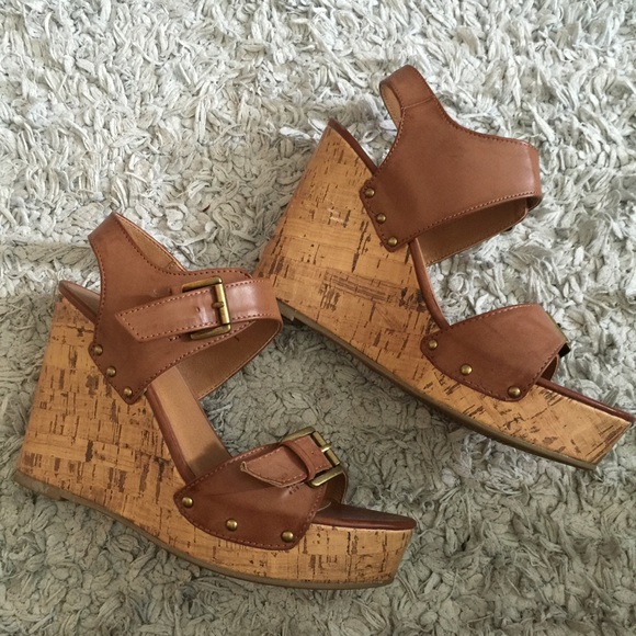Mossimo supply wedges.