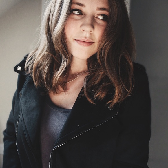 Meet Meg! - Picture 3 of 3