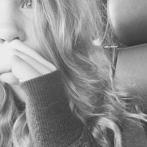 Meet your Posher, Sky