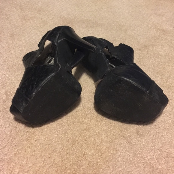 Heels!! - Picture 3 of 3