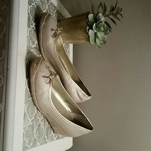 Karen Scott wedge shoes