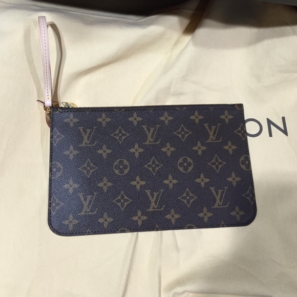 Louis Vuitton Accessories - Louis Vuitton wristlet authentic