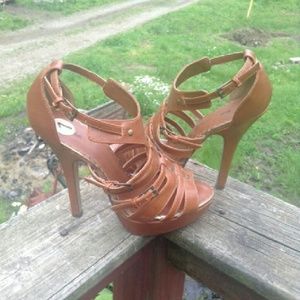 Gladiator Type Size 7 Heels $7.....WOW!