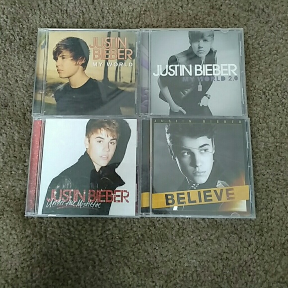 4 Justin bieber CDs
