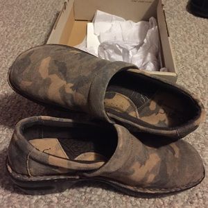 B.O.C Clogs