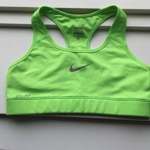 Nike Pro sports bra neon green Size Small