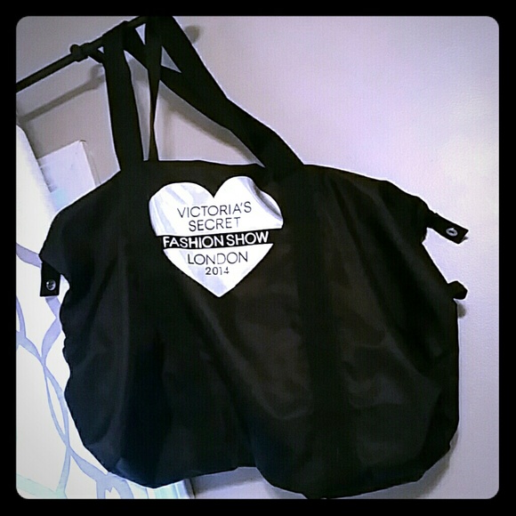 Victoria's  Secret travel bag/overnight bag