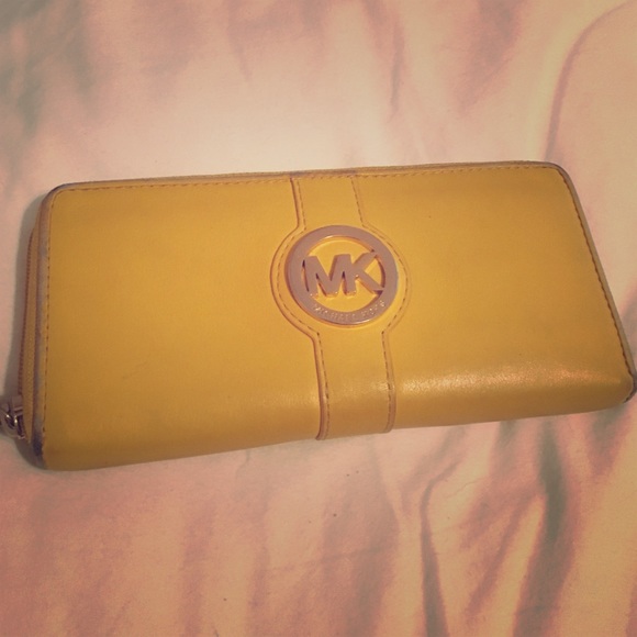 MICHAEL KORS WALLET