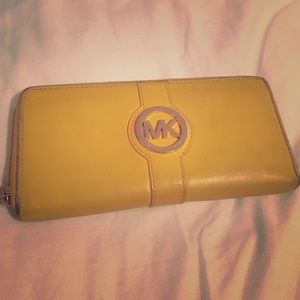 MICHAEL KORS WALLET