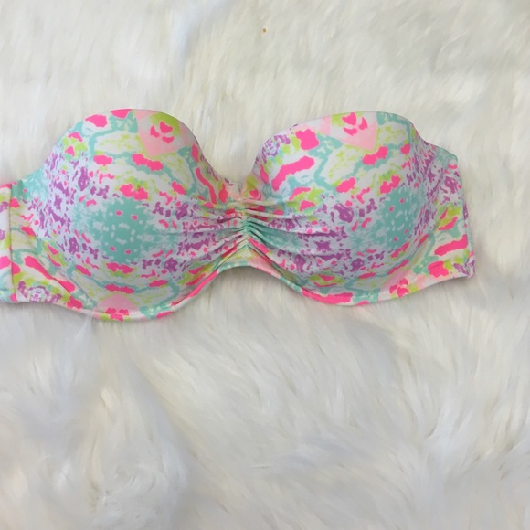 Victoria's secret. - Picture 1 of 4