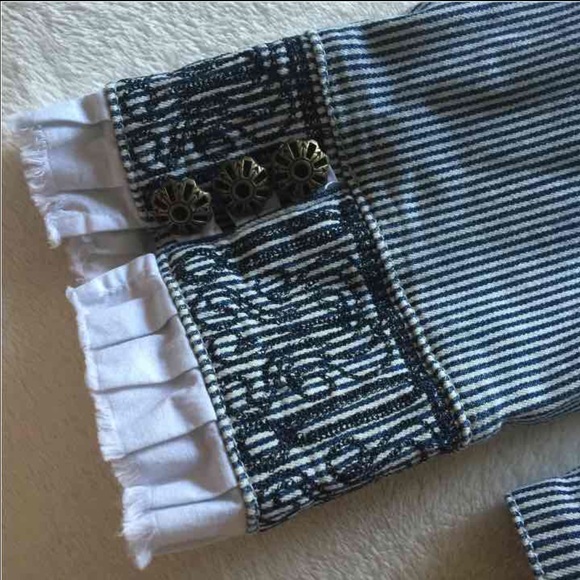 Incredibly ADORABLE Jacket! 😍 - Picture 2 of 4