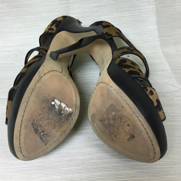 Vince Camuto Cheetah Print Strappy Platforms - Picture 4 of 4