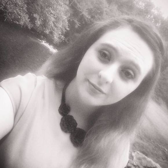 Meet your Posher, Julia