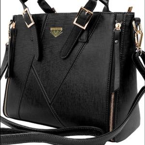 Gorgeous structure bag!