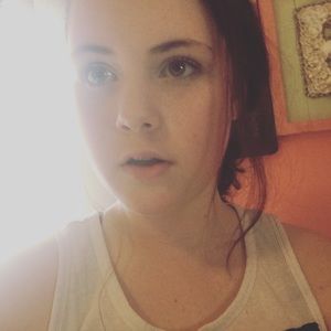 Meet your Posher, Lilia