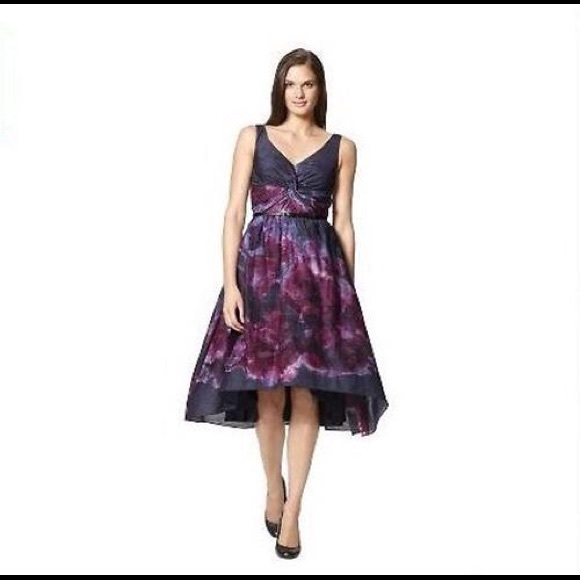 Neiman Marcus Dresses & Skirts - ❣REDUCED❣ Neiman Marcus Dress Lela Rose silk sz 6