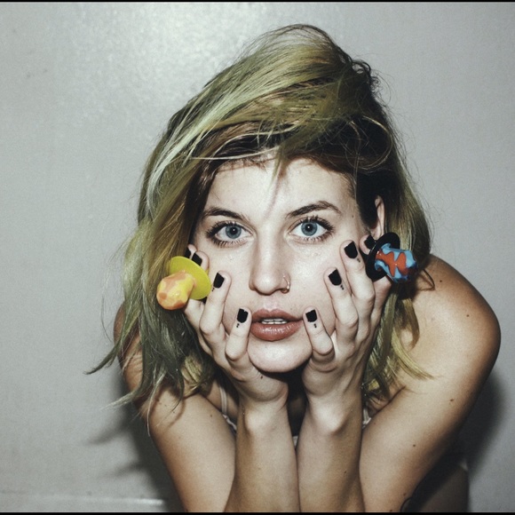 Meet your Posher, Aubrey - Picture 3 of 3