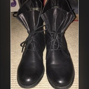 Sketchers combat boots