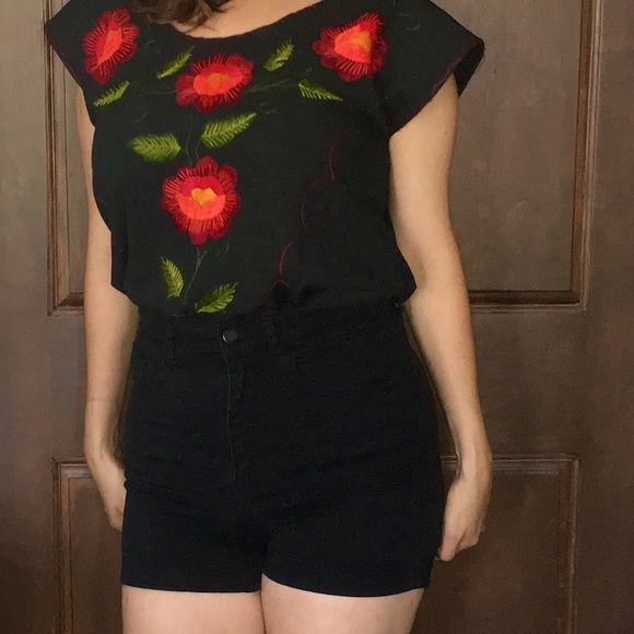 ☀️HP🌵Embroidered Frida Top NWOT - Picture 4 of 4