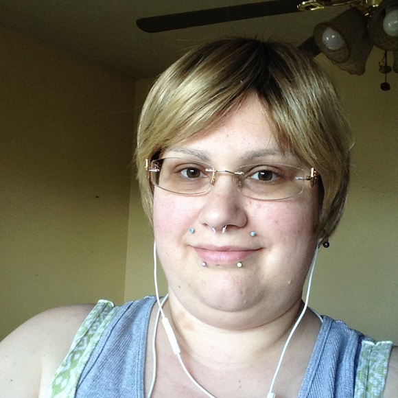 Meet your Posher, Robin - Picture 1 of 1