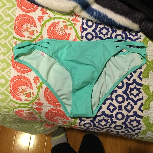 VICTORIAS SECRET swim bottoms