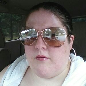 Meet your Posher, Kari