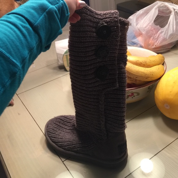 Grey knit ugg boots - Picture 1 of 4