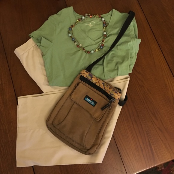CLEARANCE! Brooks brothers factory store capris