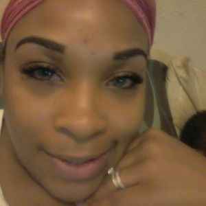 Meet your Posher, Zaneka