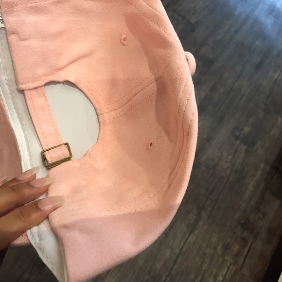 LAST ONE ‼️ Baby pink faux suede baseball cap - Picture 2 of 2