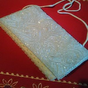Beaded clutch