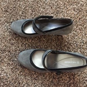 Naturalizer Suede Grey Mary Jane Pumps