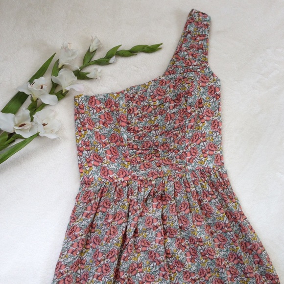 DOLORES PROMESAS One Shoulder Floral Dress NWT - Picture 3 of 6