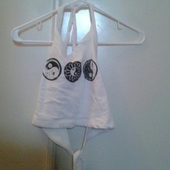 CROP TOP !