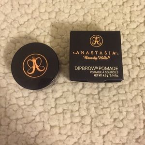 Anastasia dipbrow pomade