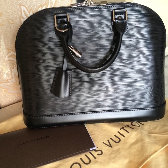 **SOLD** LV Alma PM Epi Anthracite Noir Gray