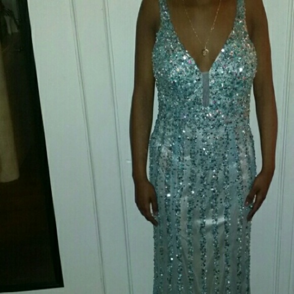 Sparkly Prom Dress - Picture 1 of 4