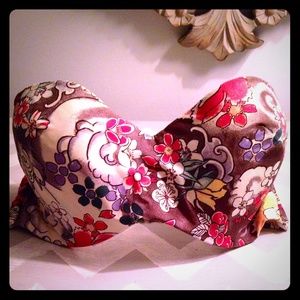 Calvin Klein 32 B/C Bikini Top