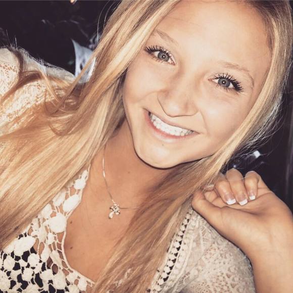 Meet your Posher, Kayla