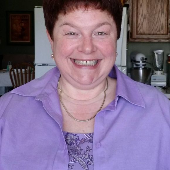 Meet your Posher, Angela