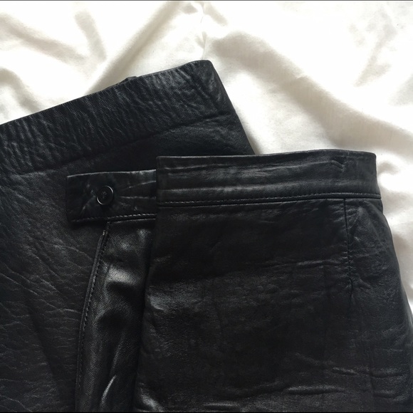 Genuine leather skirt!