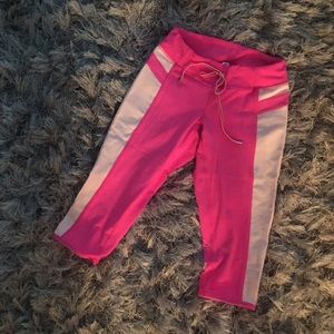 New lululemon workout capris pants! 🎀