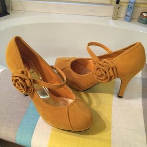 Mustard yellow heels